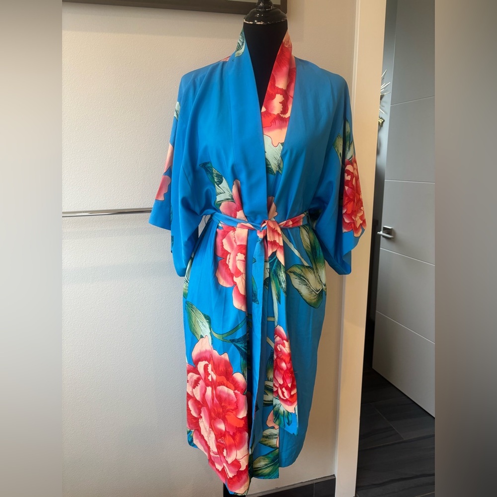 Natori Multicolor Floral Kimono